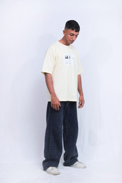 OVERSIZED T-SHIRT WITH DESIGNER PRINT