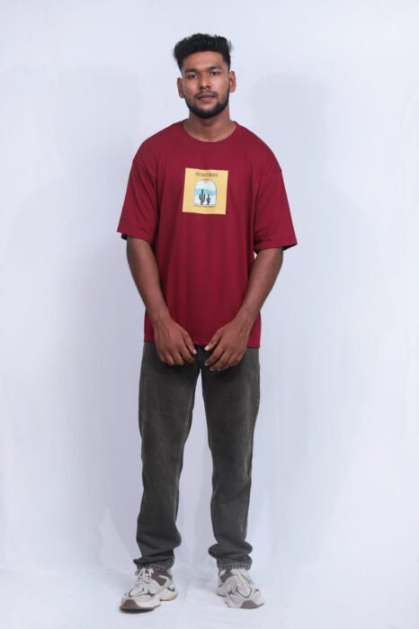 T-SHIRT WITH CONTRAST PRINT
