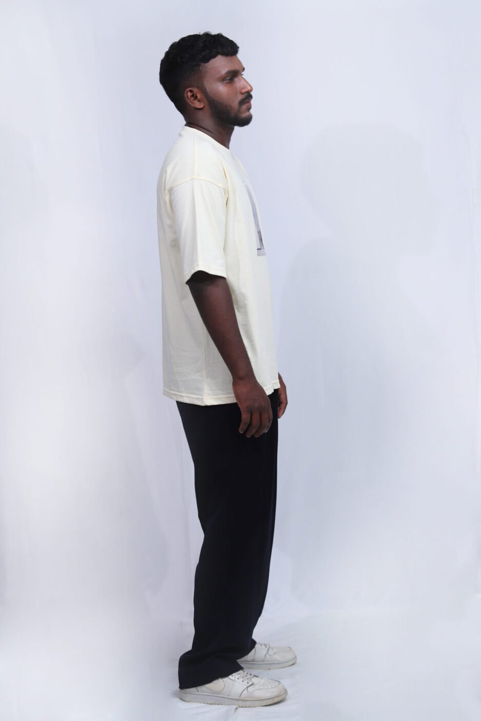 OVERSIZED T-SHIRT WITH MINIMAL PRINT - Image 3