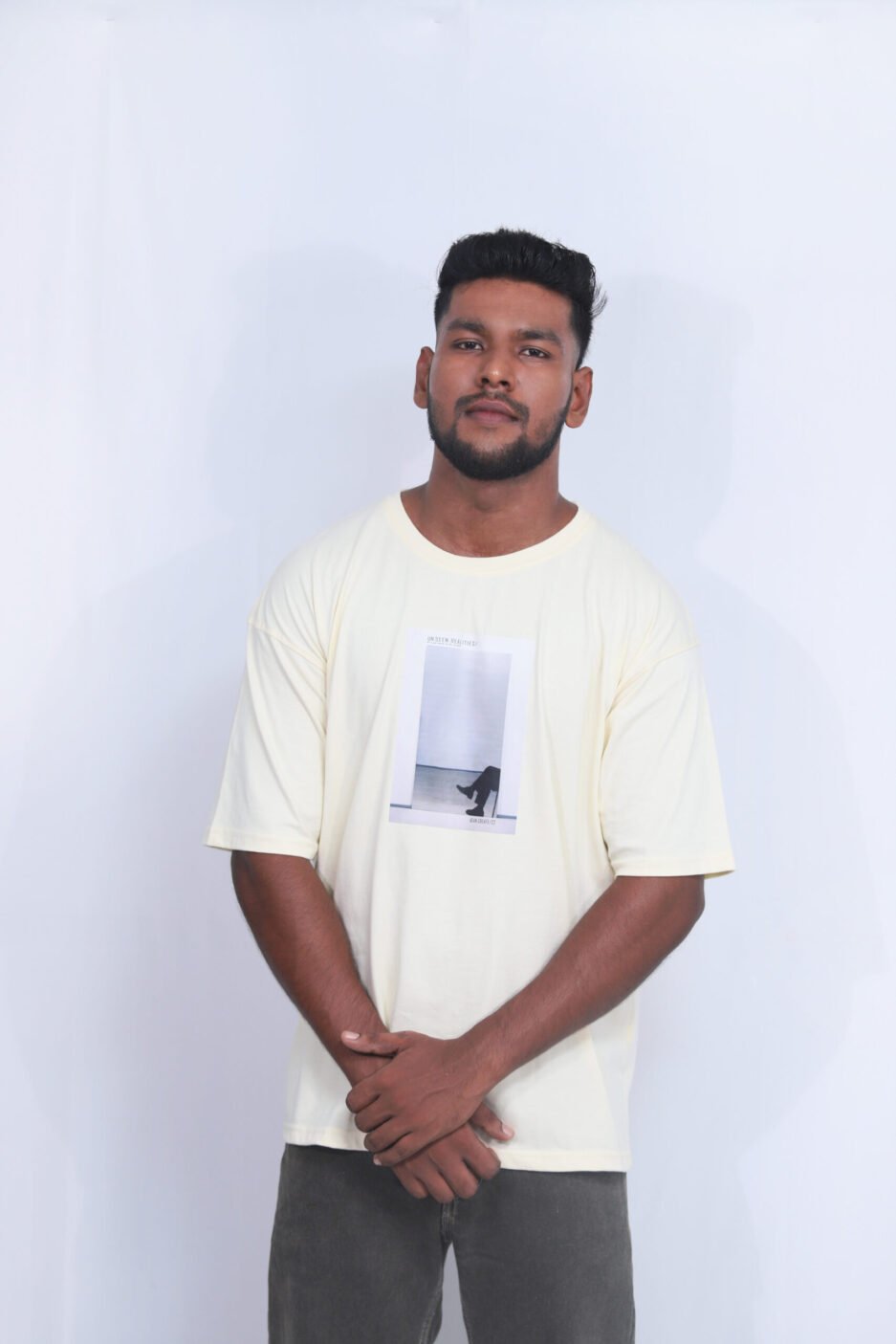 OVERSIZED T-SHIRT WITH MINIMAL PRINT - Image 4